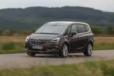 Quelle est la puissance de l'Opel Zafira