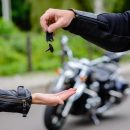 Comment bien se préparer au permis théorique moto ?