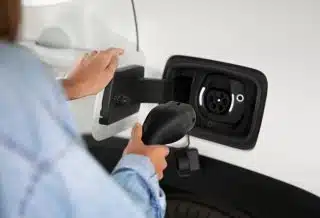 Les atouts de la recharge de véhicules électriques à domicile