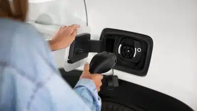 Les atouts de la recharge de véhicules électriques à domicile